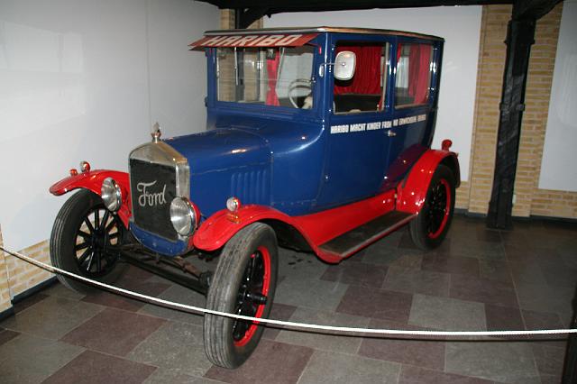 66 Haribo T-Ford.jpg